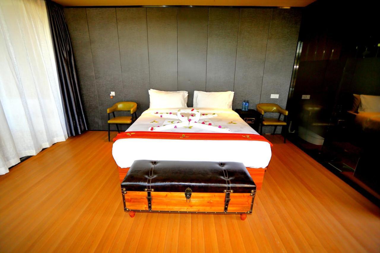 Jambo Mara Safari Lodge Ololaimutiek Екстериор снимка