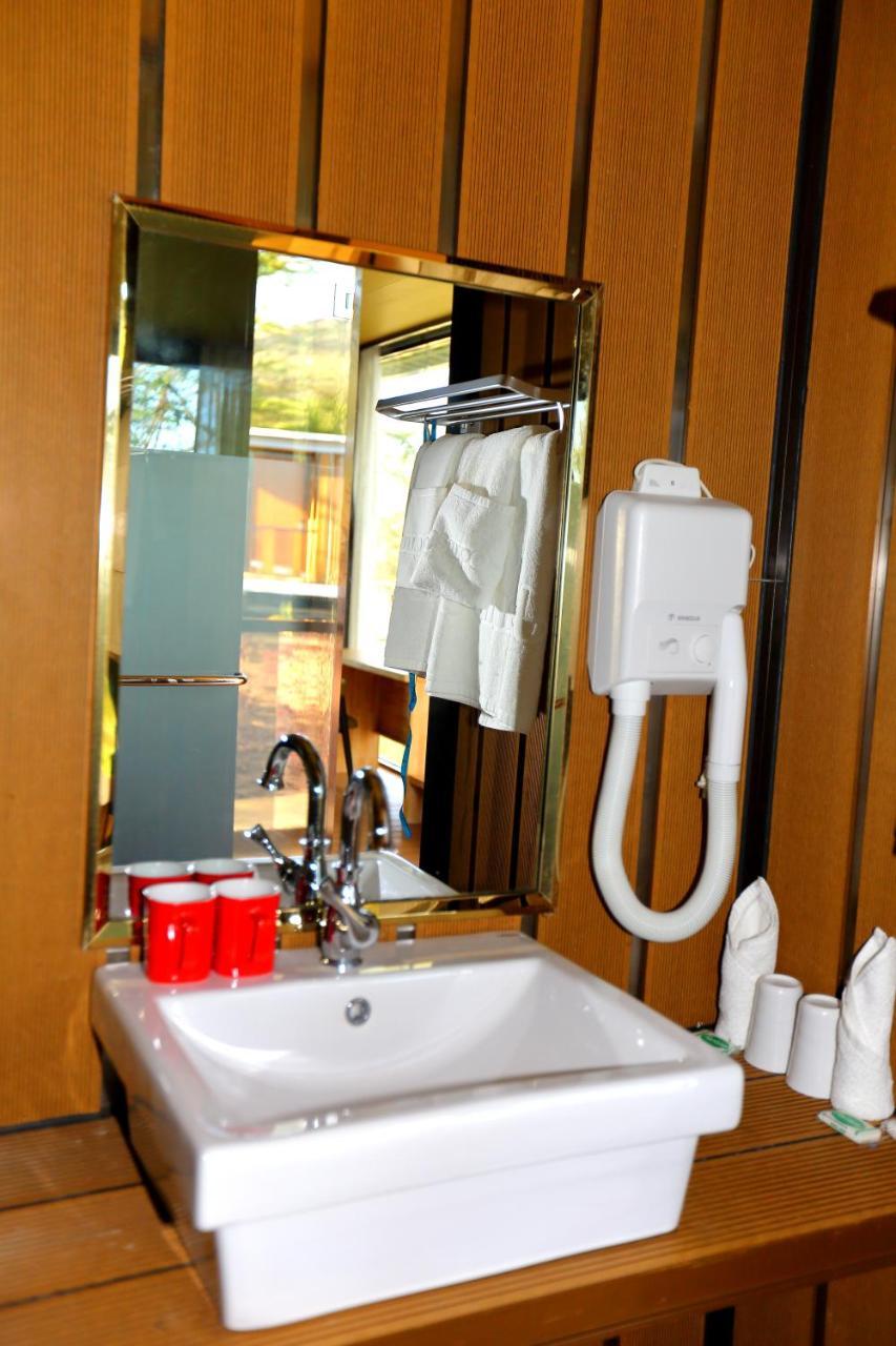 Jambo Mara Safari Lodge Ololaimutiek Екстериор снимка