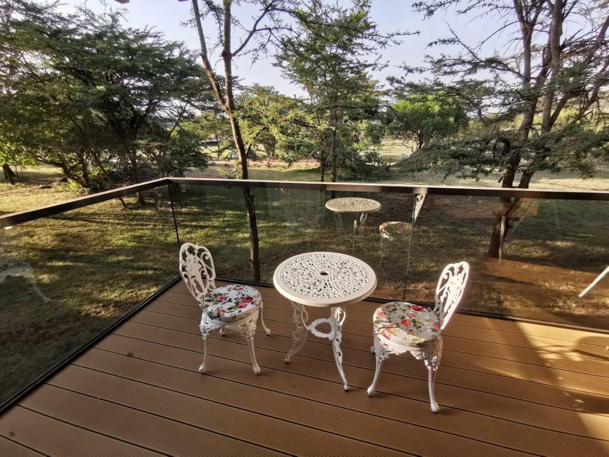 Jambo Mara Safari Lodge Ololaimutiek Стая снимка
